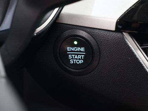 Used 2022 Ford Escape SEL image 18