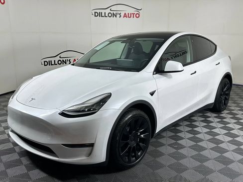 Used 2023 Tesla Model Y Long Range AWD/4WD image 4