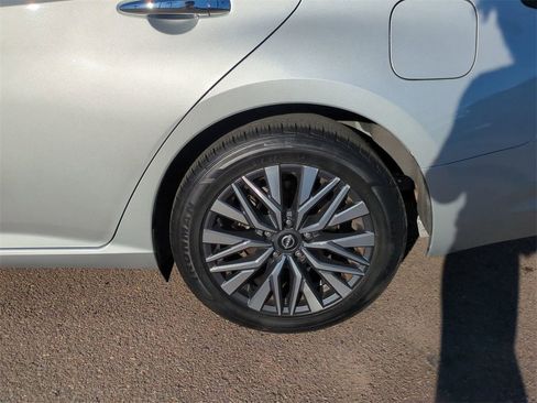 Used 2024 Nissan Altima 2.5 SV image 31