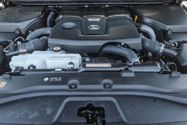 Used 2025 Lexus GX 550 w/ Cold Area Package AWD/4WD image 27