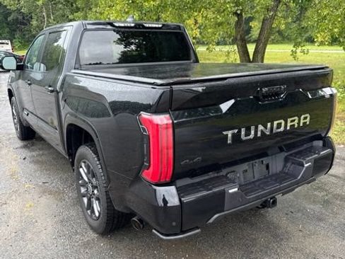 Used 2024 Toyota Tundra Platinum AWD/4WD image 5