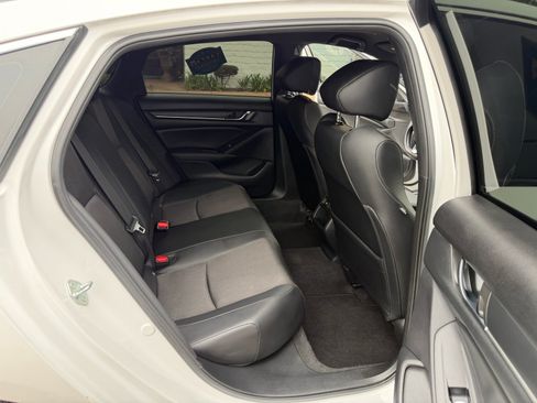 Used 2022 Honda Accord Sport image 11