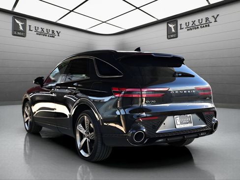 Used 2023 Genesis GV70 2.5T w/ Sport Prestige Package image 6