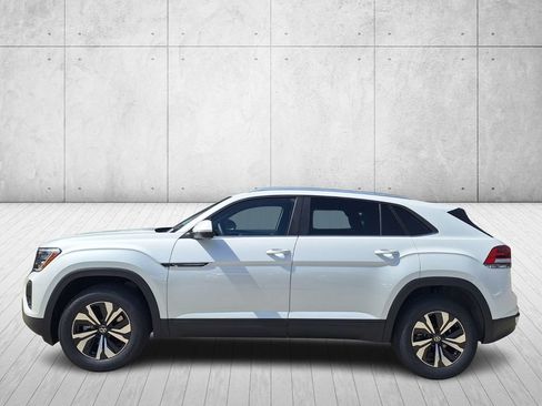 New 2026 Volkswagen Atlas Cross Sport SE image 2
