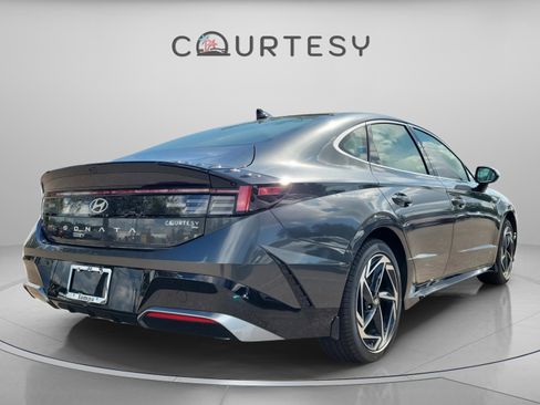 New 2026 Hyundai Sonata SEL image 3