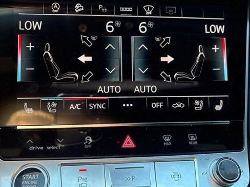 Used 2025 Audi Q7 3.0T Prestige w/ Prestige Package AWD/4WD image 21