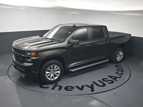 Used 2022 Chevrolet Silverado 1500 Custom w/ Safety Confidence Package AWD/4WD image 20
