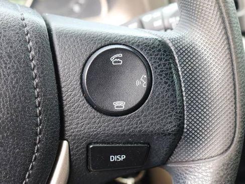 Used 2015 Toyota RAV4 LE AWD/4WD image 10