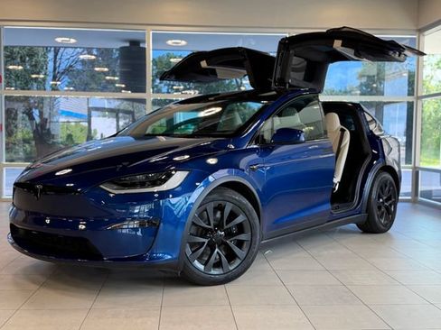 Used 2023 Tesla Model X AWD/4WD image 1