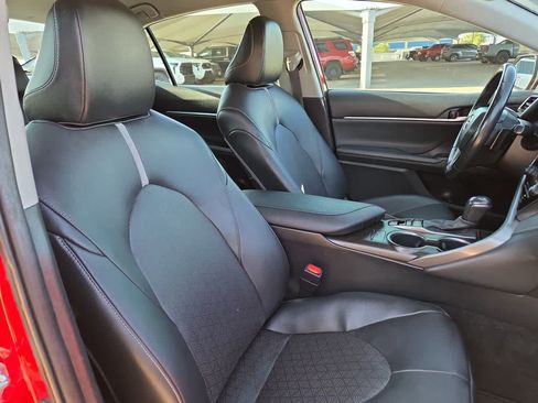 Used 2021 Toyota Camry XSE FWD image 18