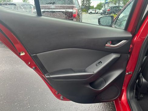 Used 2015 MAZDA MAZDA3 i Sport FWD image 23