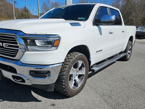 Used 2023 RAM 1500 Laramie AWD/4WD image 1