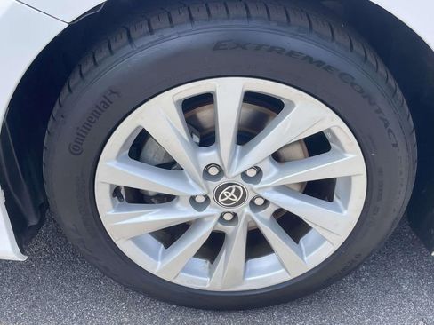 Used 2022 Toyota Camry LE FWD image 8