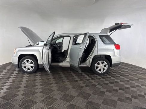 Used 2017 GMC Terrain SLE image 11