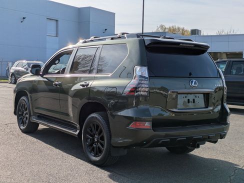 Used 2023 Lexus GX 460 w/ Black Line Special Edition image 7