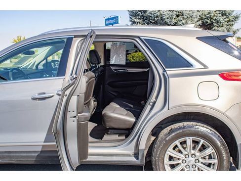 Used 2019 Cadillac XT5 Luxury AWD/4WD image 15