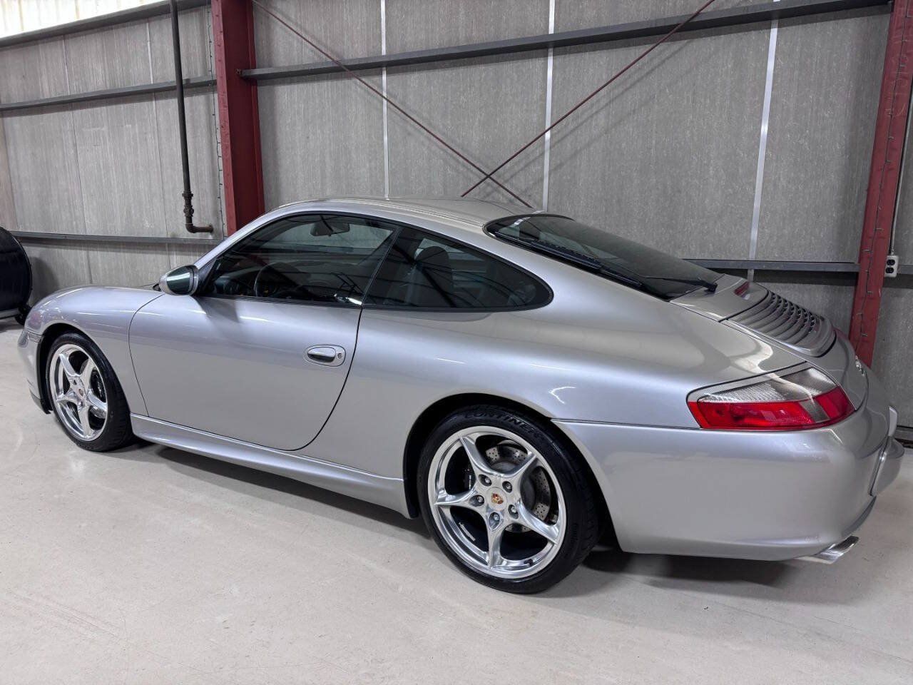 Used 2004 Porsche 911 40th Anniversary RWD image 8