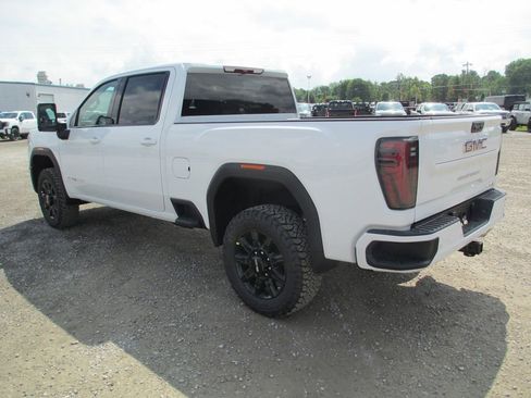 New 2026 GMC Sierra 2500 AT4 AWD/4WD image 7