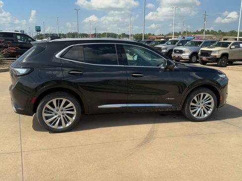 New 2025 Buick Envision Avenir image 9