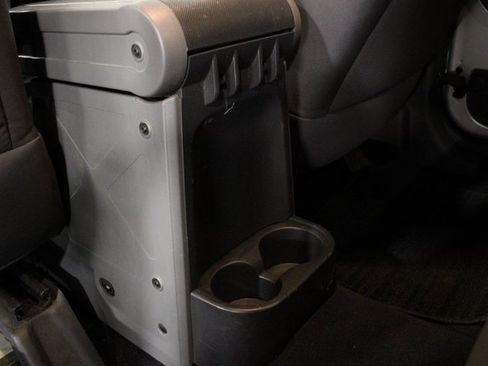 Used 2010 Jeep Wrangler Unlimited Islander image 18