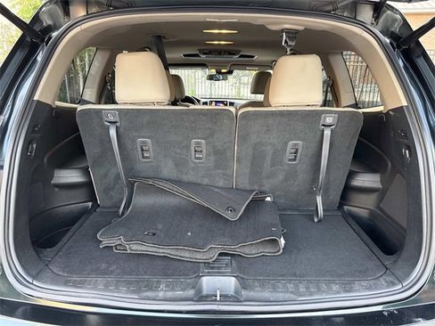 Used 2016 Honda Pilot Touring image 8