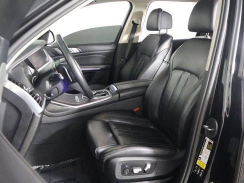 Used 2020 BMW X7 xDrive40i w/ Cold Weather Package image 32
