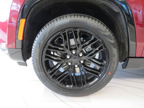 New 2026 Jeep Grand Wagoneer Limited image 11