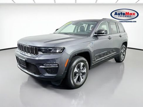 Used 2022 Jeep Grand Cherokee Limited 4xe w/ Luxury Tech Group II AWD/4WD image 5