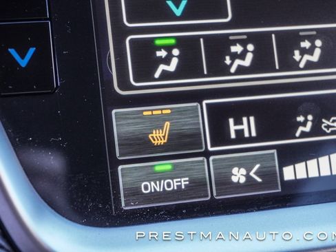 Used 2025 Subaru Outback Premium image 4