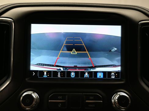 Used 2021 GMC Sierra 2500 AT4 w/ AT4 Preferred Package image 29