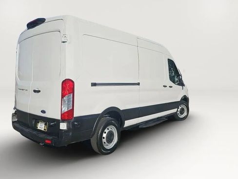 Used 2020 Ford Transit 250 Medium Roof image 5