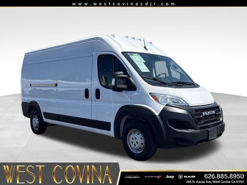 Used 2023 RAM ProMaster 2500 FWD image 1