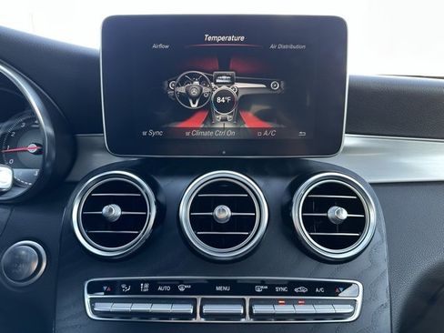 Used 2019 Mercedes-Benz GLC 300 4MATIC Coupe image 24