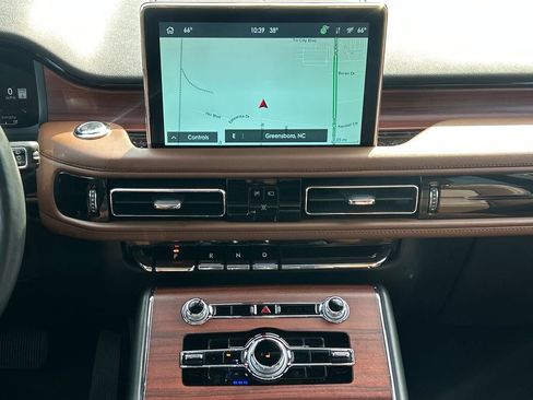 Certified 2023 Lincoln Aviator Reserve w/ Equipment Group 201A AWD/4WD image 23