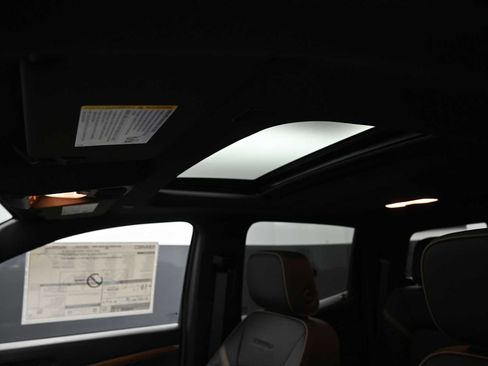 New 2026 GMC Canyon Denali image 24