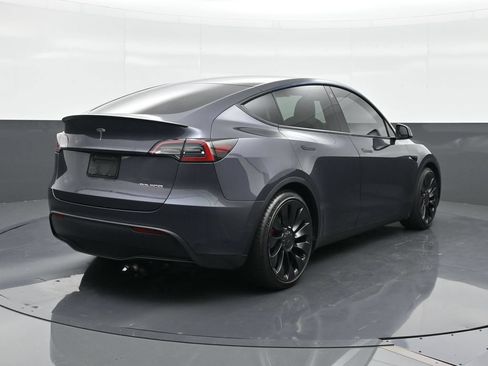 Used 2022 Tesla Model Y Performance AWD/4WD image 5