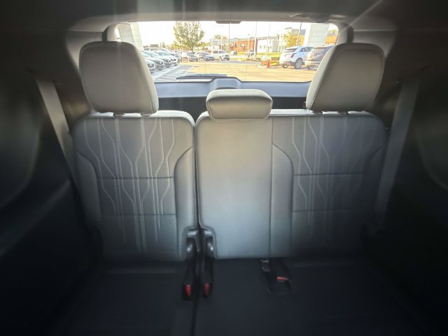 Used 2026 Buick Enclave Avenir w/ Super Cruise Package AWD/4WD image 31