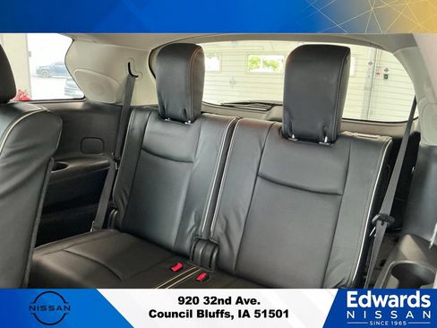 Used 2017 INFINITI QX60 Luxe w/ Premium Plus Package AWD/4WD image 13