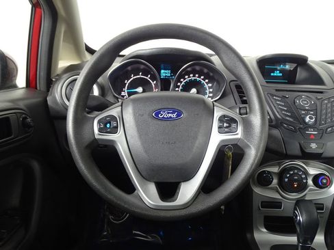 Used 2017 Ford Fiesta SE image 16