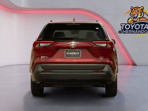Used 2025 Toyota RAV4 XLE AWD/4WD image 6