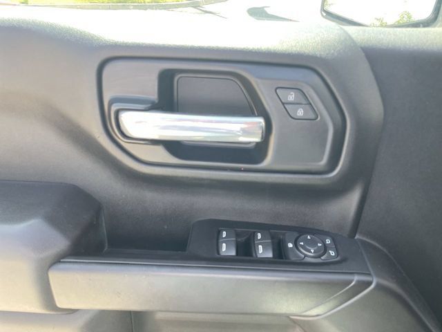 Used 2022 Chevrolet Silverado 1500 Custom AWD/4WD image 22