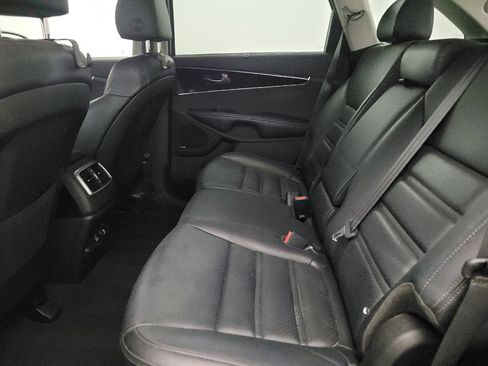 Used 2019 Kia Sorento EX w/ EX Touring Package image 18
