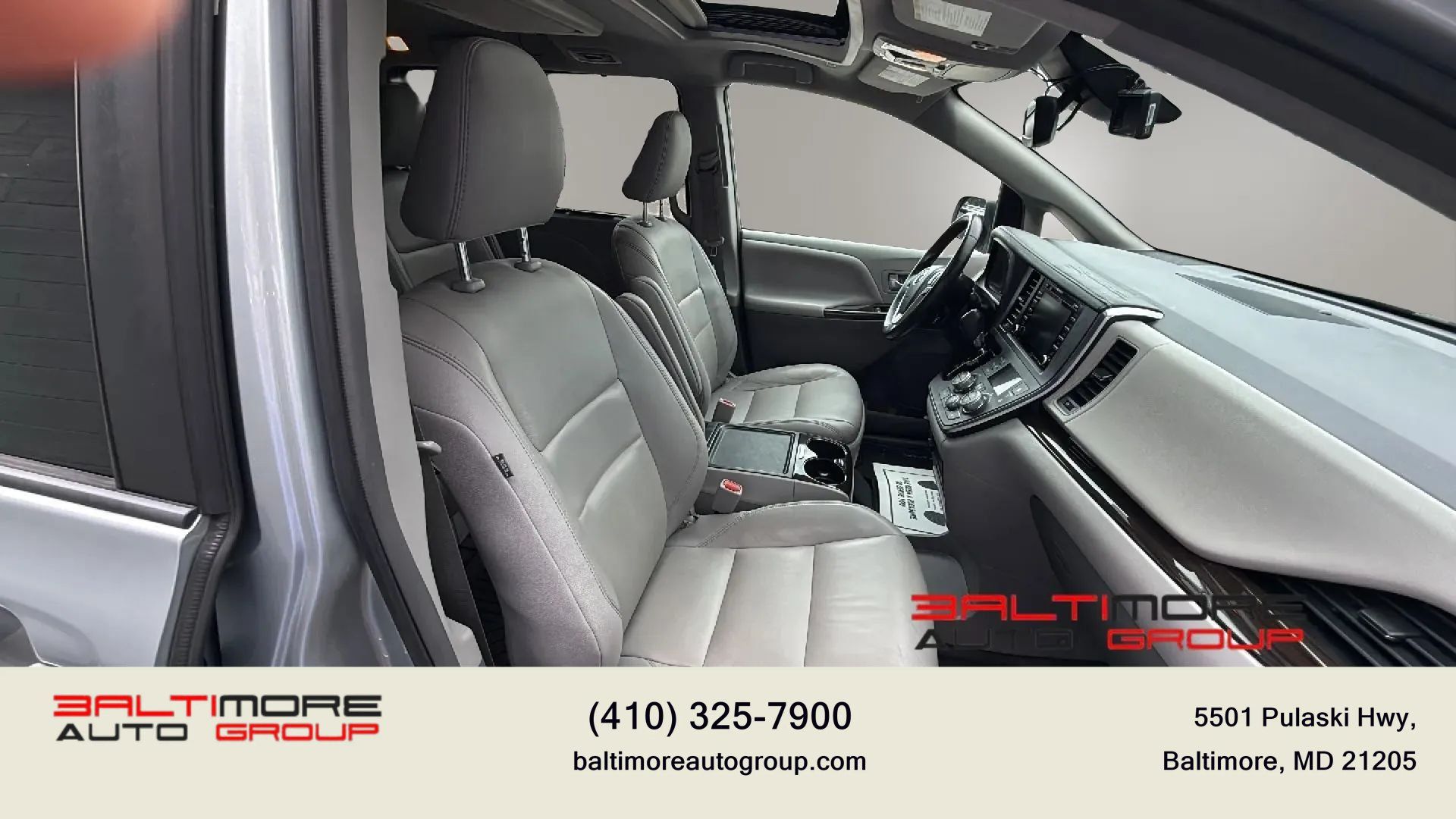 Used 2019 Toyota Sienna XLE Premium FWD image 15