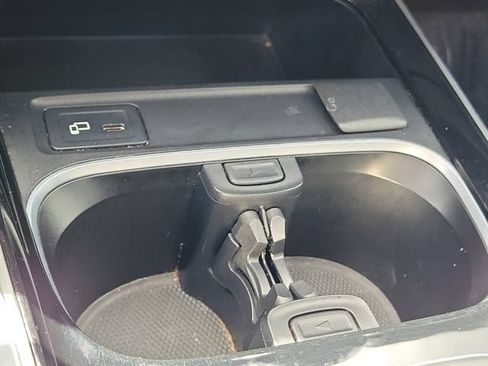 Used 2023 Mercedes-Benz GLA 250 4MATIC w/ AMG Line Exterior image 31