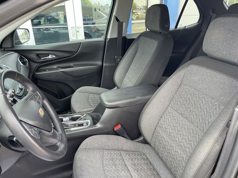 Used 2022 Chevrolet Equinox LT image 11
