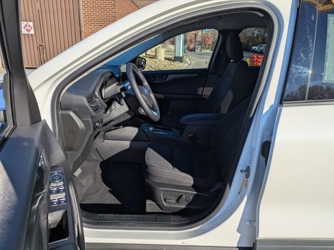 Used 2023 Ford Escape Active image 12