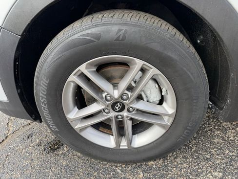 Used 2017 Hyundai Santa Fe Sport AWD/4WD image 29