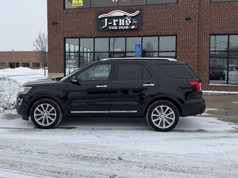 Used 2016 Ford Explorer Limited w/ Equipment Group 301A image 10