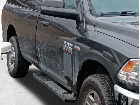 Used 2014 RAM 2500 Tradesman w/ Chrome Appearance Group image 6