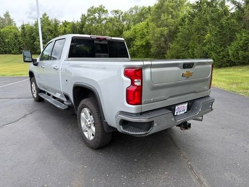 Used 2023 Chevrolet Silverado 2500 LTZ w/ LTZ Premium Package AWD/4WD image 4